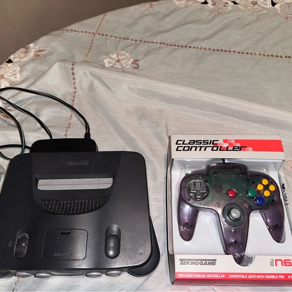 Nintendo 64 / N64 Console Bundle 4 PLAYER SYSTEM 5 Games 1 Controller - Picture 4 of 4